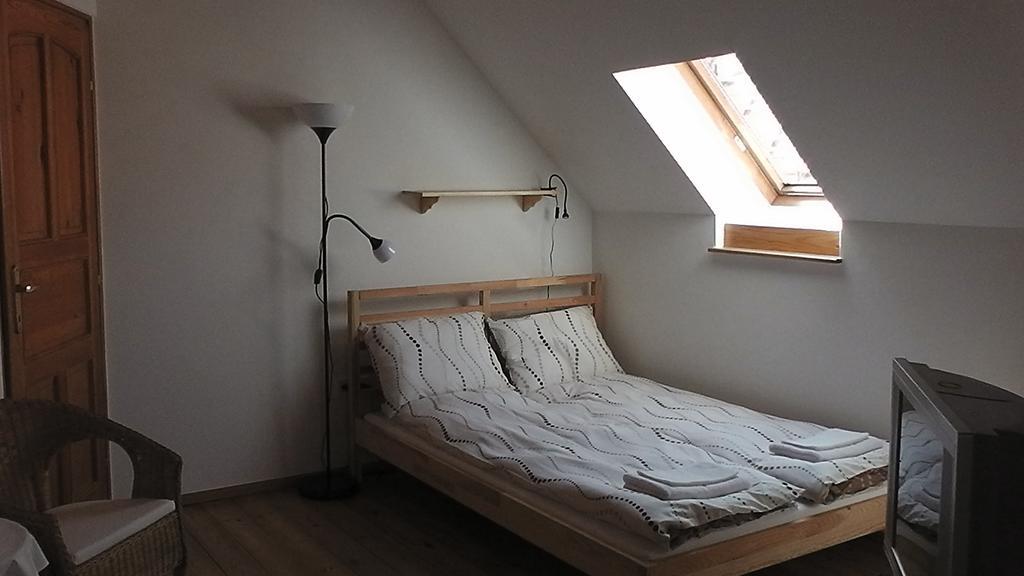 Amadeus Vendeghaz Hotel Esztergom Room photo
